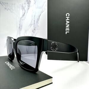 New CHANEL Sunglasses Black Butterfly Gold Polarized Gray Lens